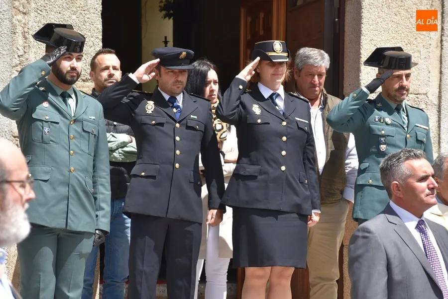 Foto 6 - Solemne apertura a la par que musical de las fiestas patronales de Carpio de Azaba