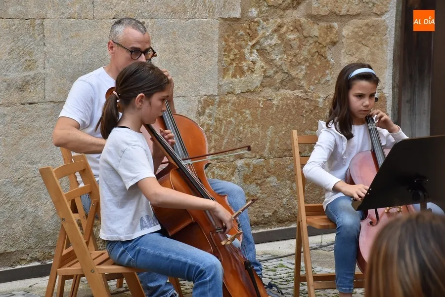 Foto 6 - El Convento de San Francisco se estrena como escenario de audiciones de la Escuela de M&uacute;sica
