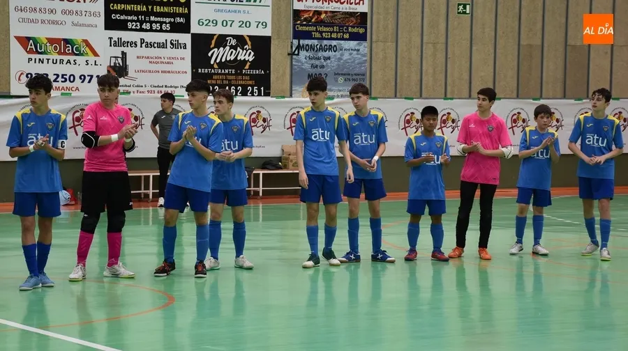 Foto 2 - Victoria sin complicaciones para cerrar el curso del III Cadete ante el colista