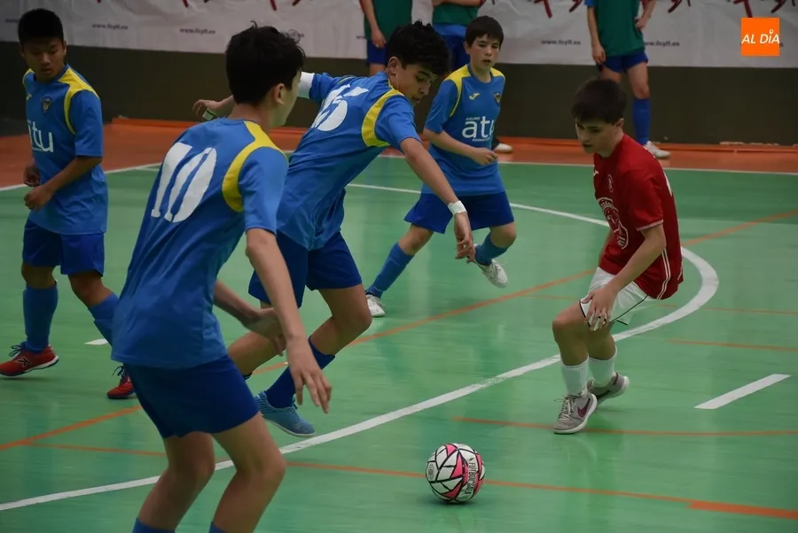 Foto 9 - Victoria sin complicaciones para cerrar el curso del III Cadete ante el colista