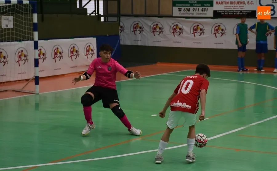 Foto 11 - Victoria sin complicaciones para cerrar el curso del III Cadete ante el colista