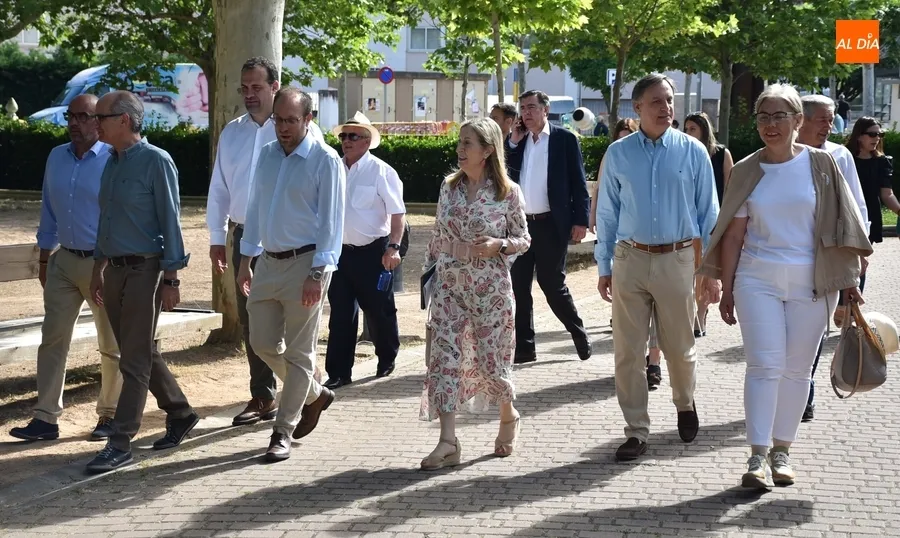Foto 8 - La exministra Ana Pastor visita Ciudad Rodrigo con motivo de las Elecciones Europeas