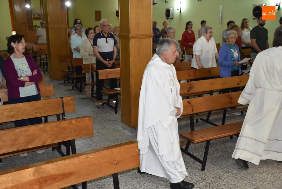 Foto 4 - El equipo de C&aacute;ritas se re&uacute;ne en una eucarist&iacute;a en el d&iacute;a del Corpus Christi