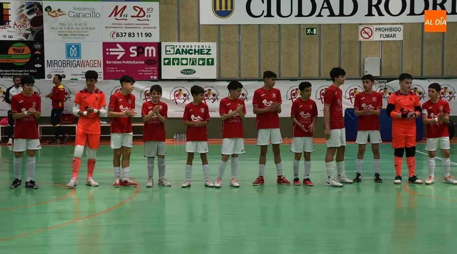 Foto 4 - El III Infantil golea y culmina la exigente 1&ordf; Divisi&oacute;n Regional en una espl&eacute;ndida 3&ordf; posici&oacute;n