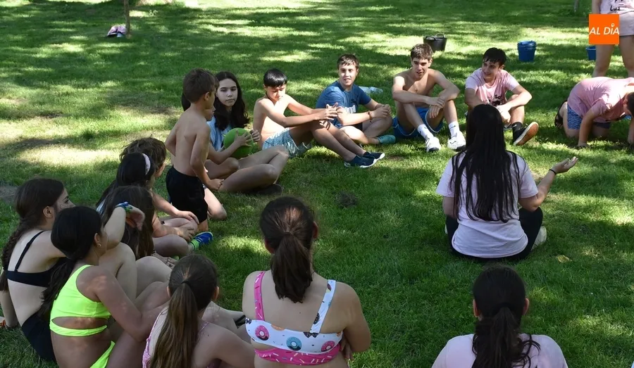 Foto 7 - Antorcha Misionera cierra el curso montando en piragua