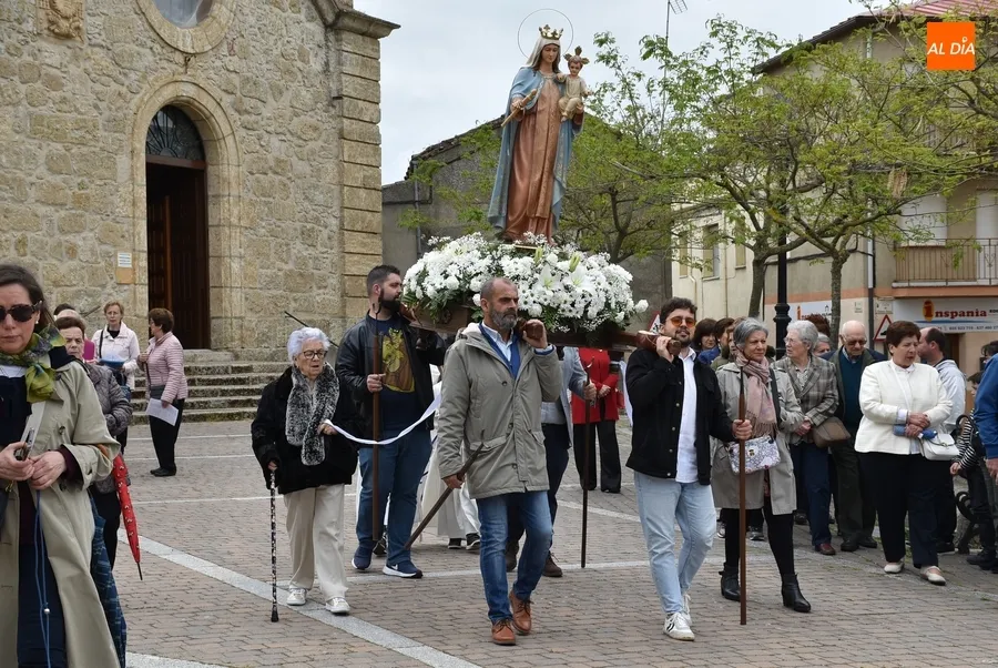Foto 9 - El cielo respeta el tr&aacute;nsito de la Virgen de los Remedios por las calles de San Crist&oacute;bal