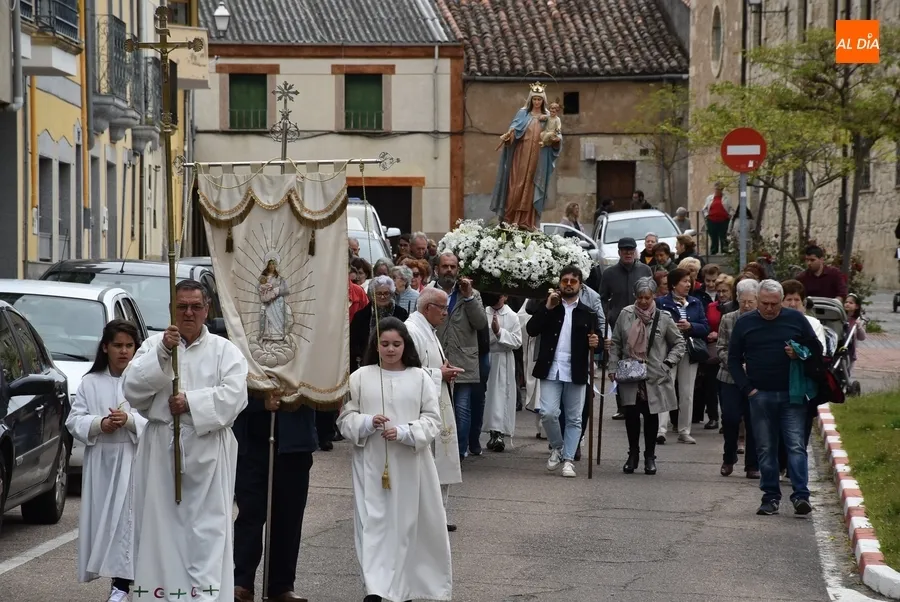 Foto 11 - El cielo respeta el tr&aacute;nsito de la Virgen de los Remedios por las calles de San Crist&oacute;bal