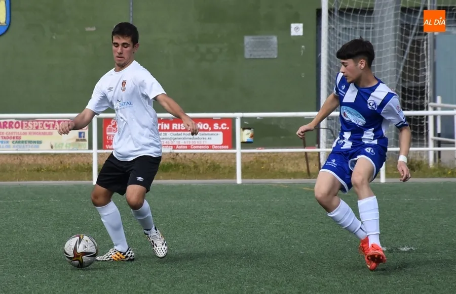 Foto 7 - El &uacute;ltimo partido del Juvenil del Ciudad Rodrigo empieza 1 hora tarde porque el &aacute;rbitro se fue &iexcl;a B&eacute;jar!