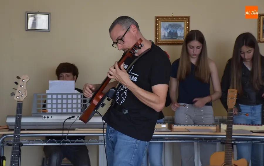 Foto 9 - 75 docentes de M&uacute;sica de toda Castilla y Le&oacute;n toman parte en un Encuentro en Ciudad Rodrigo