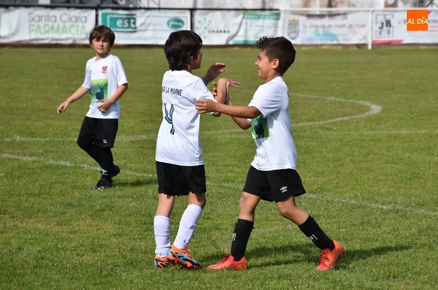 Foto 5 - Motoval se corona campe&oacute;n de la 1&ordf; Liga Prebenjam&iacute;n Siega Verde del Ciudad Rodrigo CF
