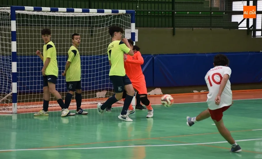 Foto 11 - El IES Ramos del Manzano arrasa en la final provincial Cadete de los Juegos Escolares