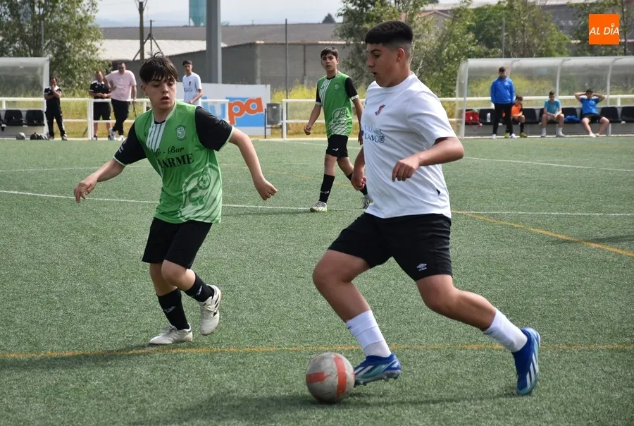 Foto 4 - El Cadete del Ciudad Rodrigo golea en el cierre de una satisfactoria temporada