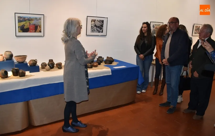Foto 11 - Los alumnos de Cer&aacute;mica de la Escuela de Adultos llevan sus creaciones hasta la Casa de la Cultura
