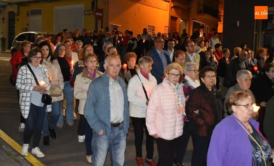Foto 9 - La Virgen de F&aacute;tima pide por la paz en el mundo en su trayecto nocturno por el Valle de San Mart&iacute;n