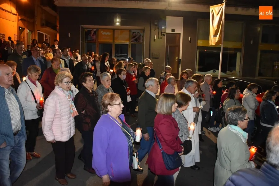 Foto 10 - La Virgen de F&aacute;tima pide por la paz en el mundo en su trayecto nocturno por el Valle de San Mart&iacute;n