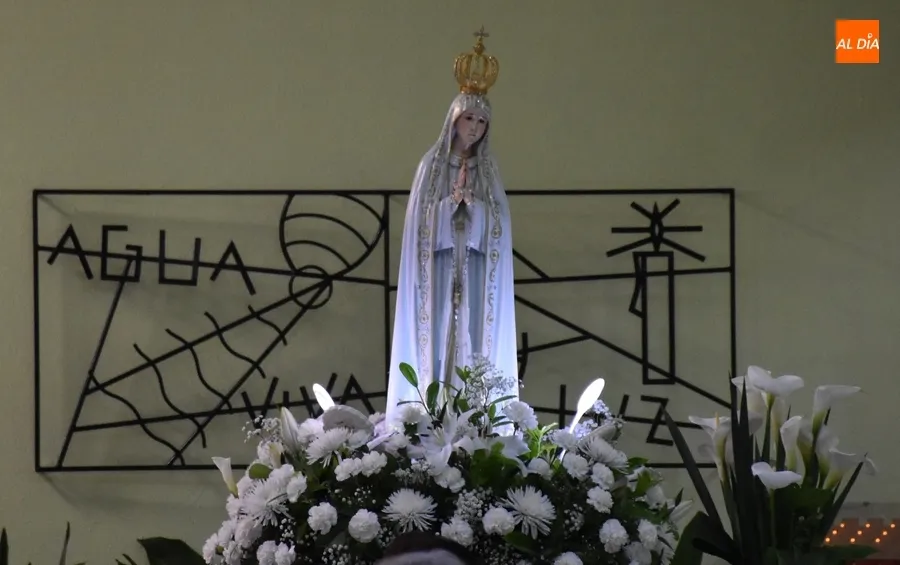 Foto 2 - D&iacute;a grande en la Parroquia de F&aacute;tima en honor a la Virgen que le da nombre