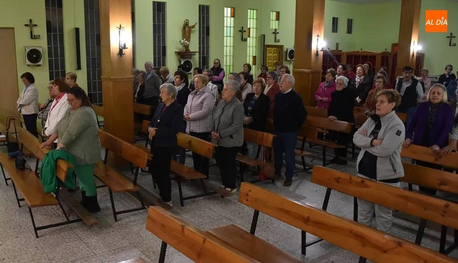 Foto 5 - D&iacute;a grande en la Parroquia de F&aacute;tima en honor a la Virgen que le da nombre