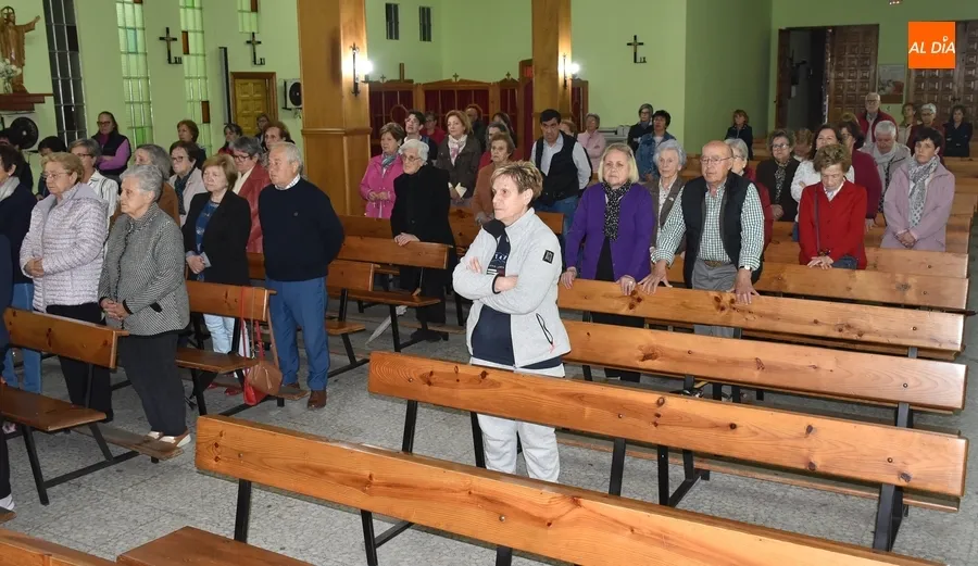 Foto 6 - D&iacute;a grande en la Parroquia de F&aacute;tima en honor a la Virgen que le da nombre