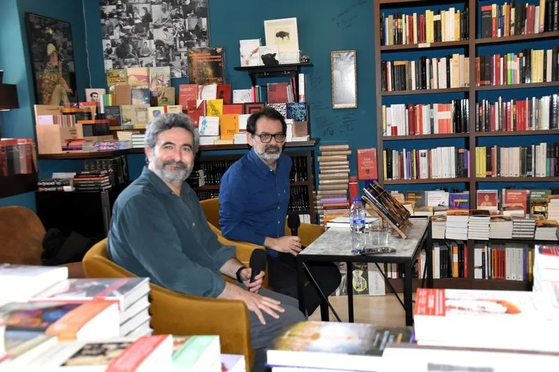 Foto 4 - El escritor Daniel Ruiz presenta en la Librer&iacute;a Letras Corsarias su excepcional 'Mosturito', una novela que retrata los a&ntilde;os ochenta
