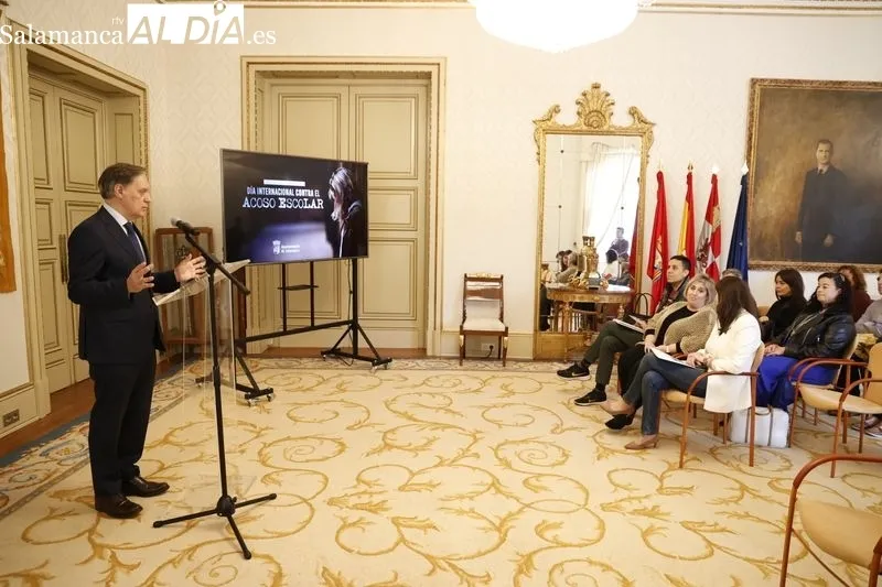 Presentación en el Ayuntamiento de las actividades que se celebrarán en los próximos días con motivo del Día Internacional Contra el Acoso Escolar. Foto: David Sañudo