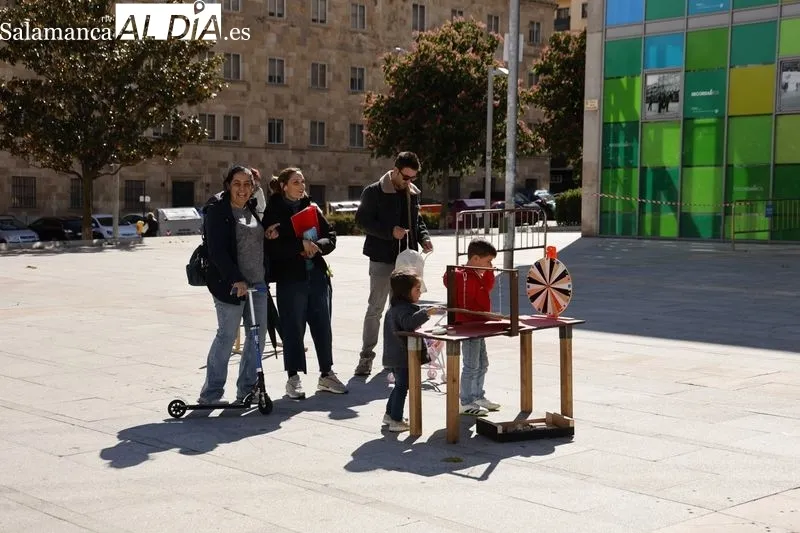 La plaza de la Concordia ha acogido actividades por el Día Internacional de la Familia. Fotos: David Sañudo