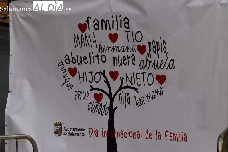 Actividades en la plaza de Trujillo por el Día Internacional de las Familias. Fotos: Vanes Martins