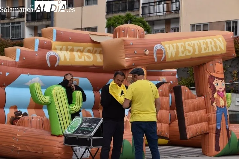 Actividades en la plaza de Trujillo por el Día Internacional de las Familias. Fotos: Vanes Martins