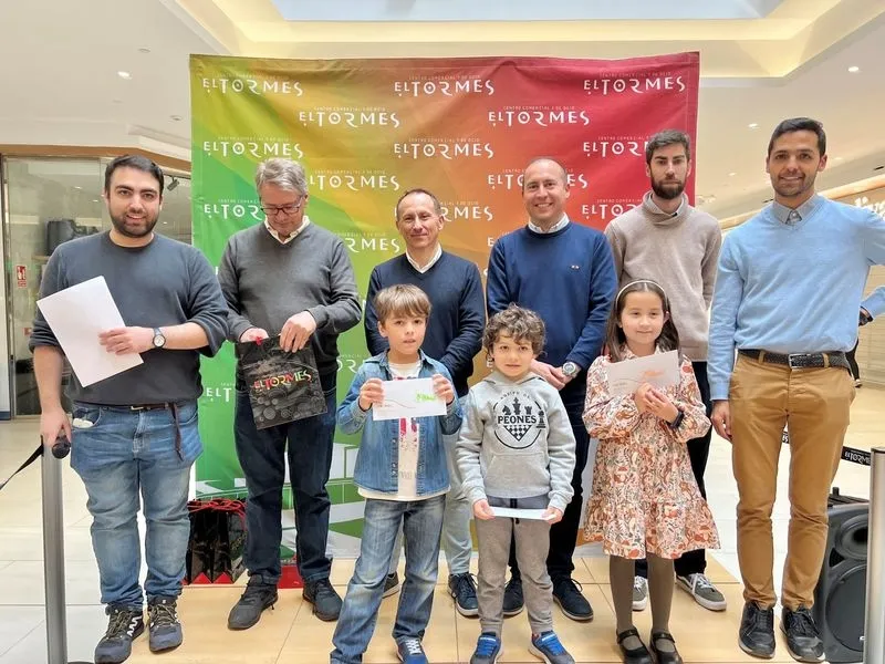 1er Festival de Ajedrez en el CC El Tormes, el séptimo torneo puntuable del circuito salmantino «Charrajedrez» con un gran éxito y récord de participación