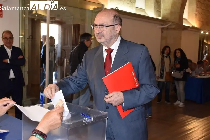 Normalidad en la jornada electoral de la Universidad de Salamanca. Foto: Vanesa Martins