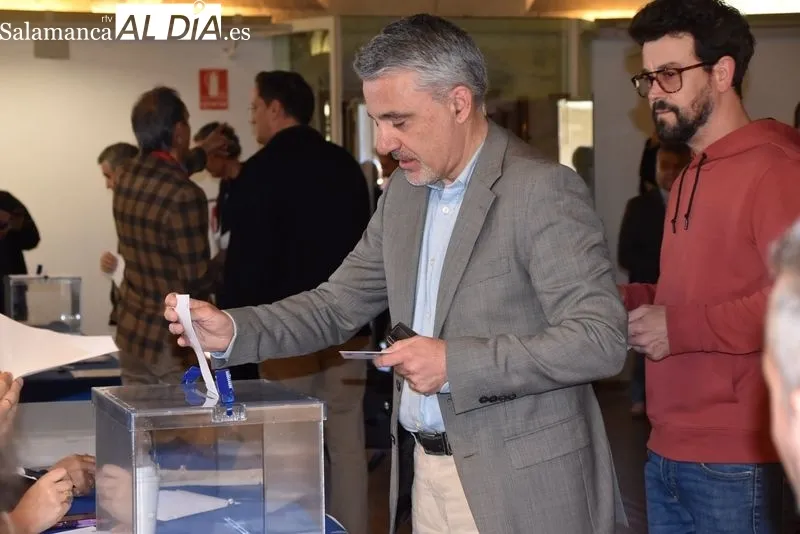 Normalidad en la jornada electoral de la Universidad de Salamanca. Foto: Vanesa Martins