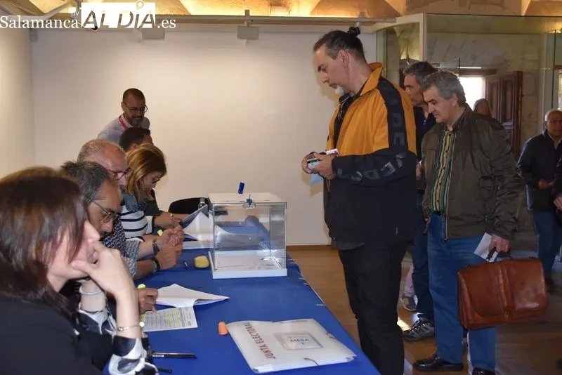 Normalidad en la jornada electoral de la Universidad de Salamanca. Foto: Vanesa Martins