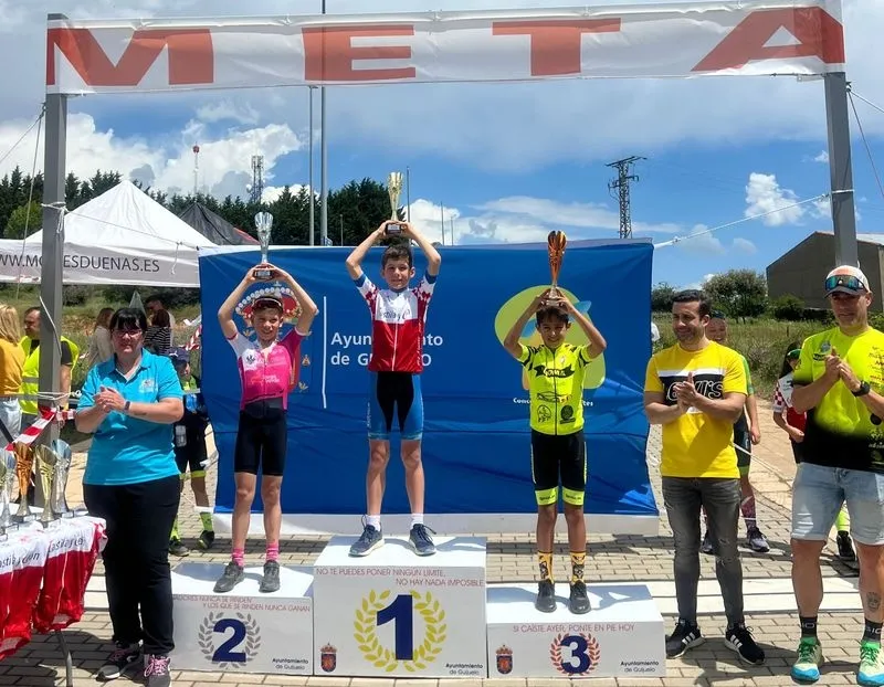 Enzo García Sánchez, del Promesal, volvió a subir al pódium como subcampeón en la categoría de Principiantes