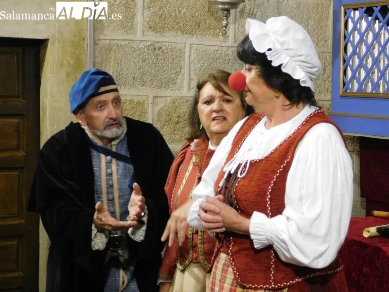 Representación de la obra 'Buscando a Nebrija' en la localidad de Escuernavacas 