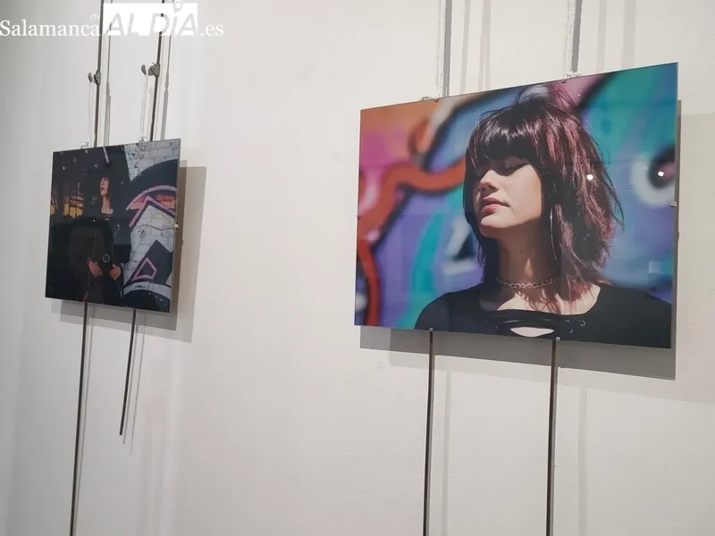 Inauguración de la exposición ‘Entre calles y plazas: retratos urbanos de Salamanca’, de Pedro Torres Marín, en el Espacio Joven de Salamanca. Fotos: R.M. García