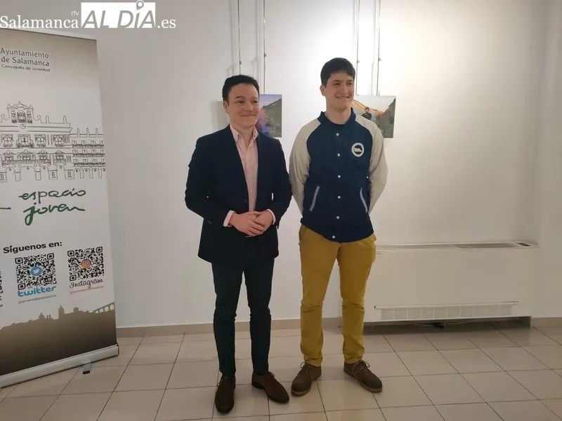 Inauguración de la exposición ‘Entre calles y plazas: retratos urbanos de Salamanca’, de Pedro Torres Marín, en el Espacio Joven de Salamanca. Fotos: R.M. García