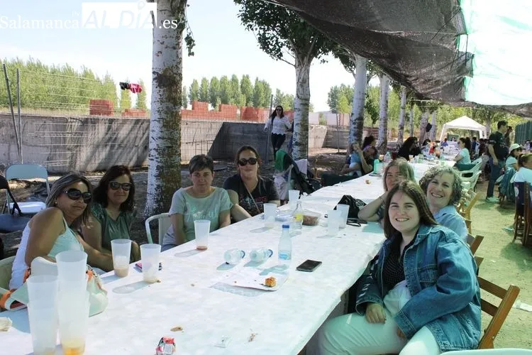 Foto 2 - El Alba de Tormes CF cierra la temporada con una fiesta