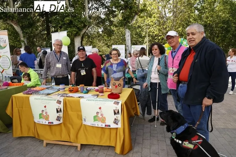 Feria de entidades de voluntariado 'Salamanca nos movemos' en La Alamedilla. Fotos: David Dañudo