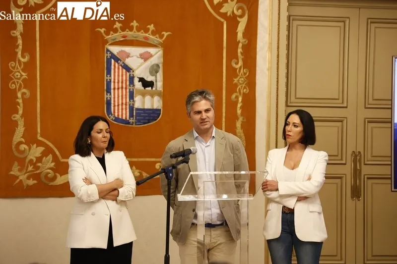 Presentación en el Ayuntamiento del proyecto solidario 'La sonrisa de María'. Foto: David Sañudo