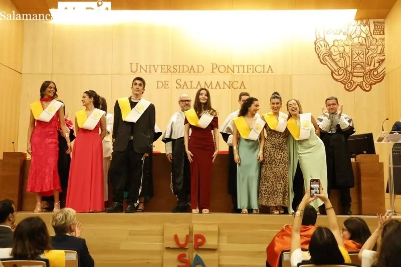 Graduación del Grado en Publicidad y Relaciones Públicas y del Grado en Marketing y Comunicación en la UPSA. Fotos: David Sañudo.