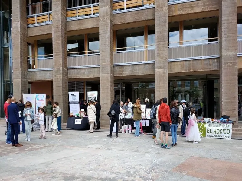 I Feria de Adopción de Mascotas en Carbajosa de la Sagrada.