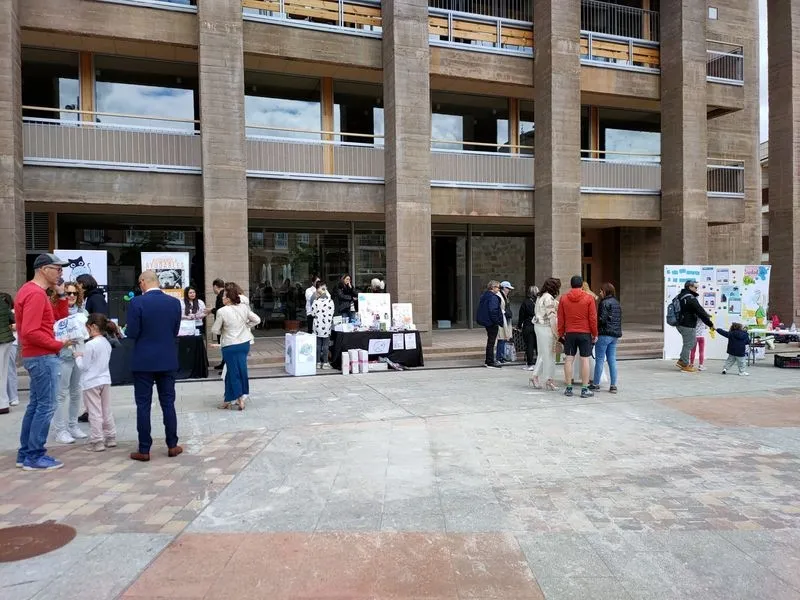 I Feria de Adopción de Mascotas en Carbajosa de la Sagrada.