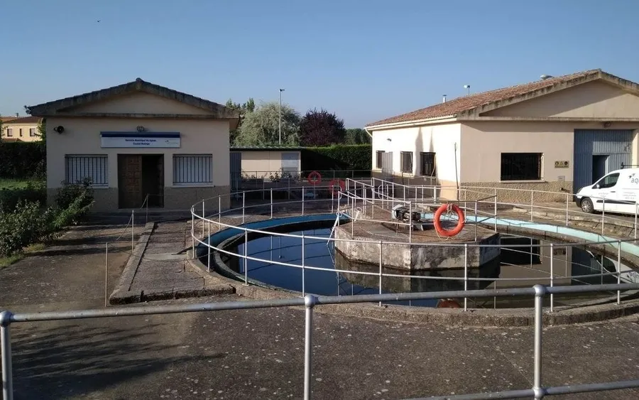 Foto 4 - Colocada la nueva v&aacute;lvula que permitir&aacute; en el futuro anular 675 metros de tuber&iacute;a de agua