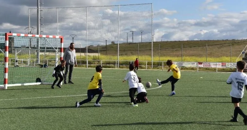 Foto 4 - Completada la relaci&oacute;n de semifinalistas de la Liga Prebenjam&iacute;n del Ciudad Rodrigo CF