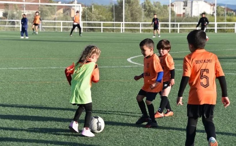 Foto 7 - Completada la relaci&oacute;n de semifinalistas de la Liga Prebenjam&iacute;n del Ciudad Rodrigo CF
