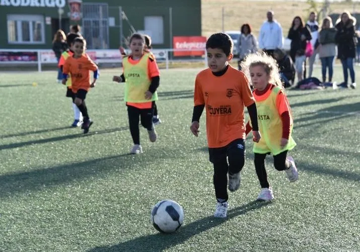 Foto 9 - Completada la relaci&oacute;n de semifinalistas de la Liga Prebenjam&iacute;n del Ciudad Rodrigo CF