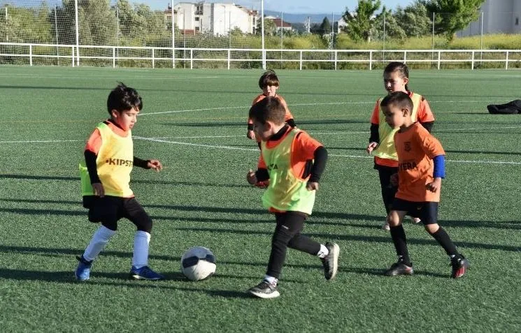 Foto 11 - Completada la relaci&oacute;n de semifinalistas de la Liga Prebenjam&iacute;n del Ciudad Rodrigo CF