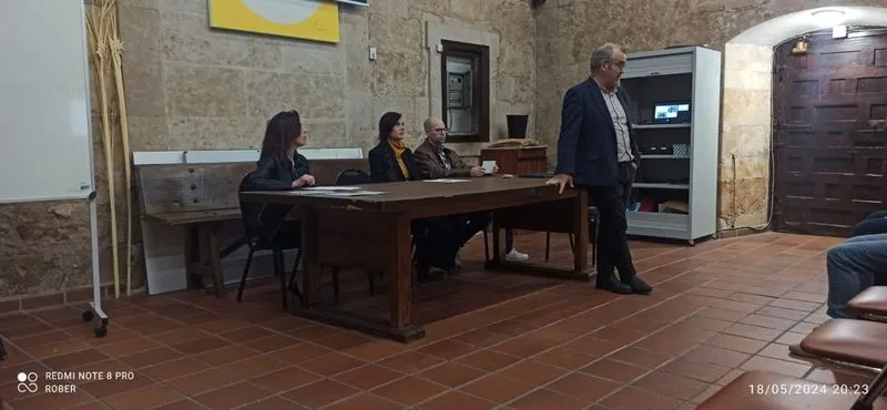 Pimera asamblea general de socios de  la Asociación Amigos del Siglo de Oro Español de Salamanca
