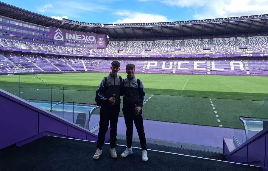 Foto 3 - Oliver y &Aacute;lex S&aacute;nchez entrenan con el Real Valladolid