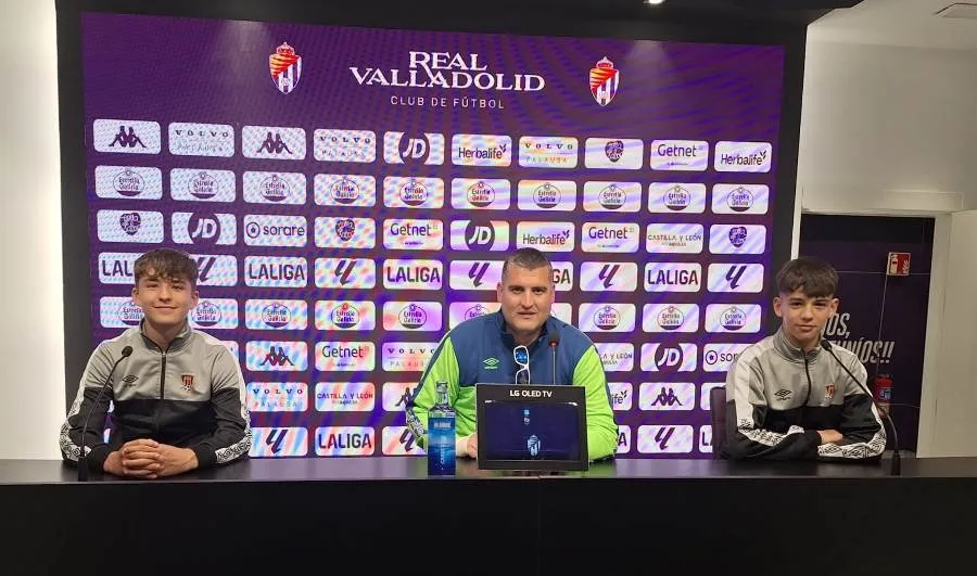 Foto 4 - Oliver y &Aacute;lex S&aacute;nchez entrenan con el Real Valladolid