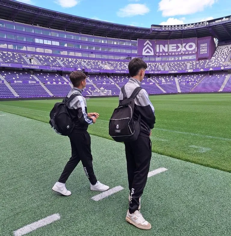 Foto 6 - Oliver y &Aacute;lex S&aacute;nchez entrenan con el Real Valladolid